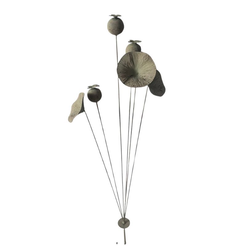 FLOWER BUD STAKE