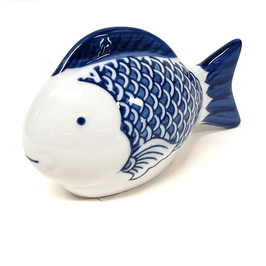 LARGE BLUE AND WHITE FISH