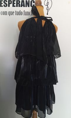 Vestido Preto Folhos Cerimonia