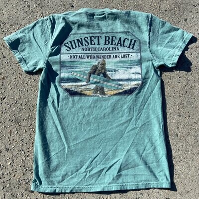 SASQUATCH SURFBOARD TEE
