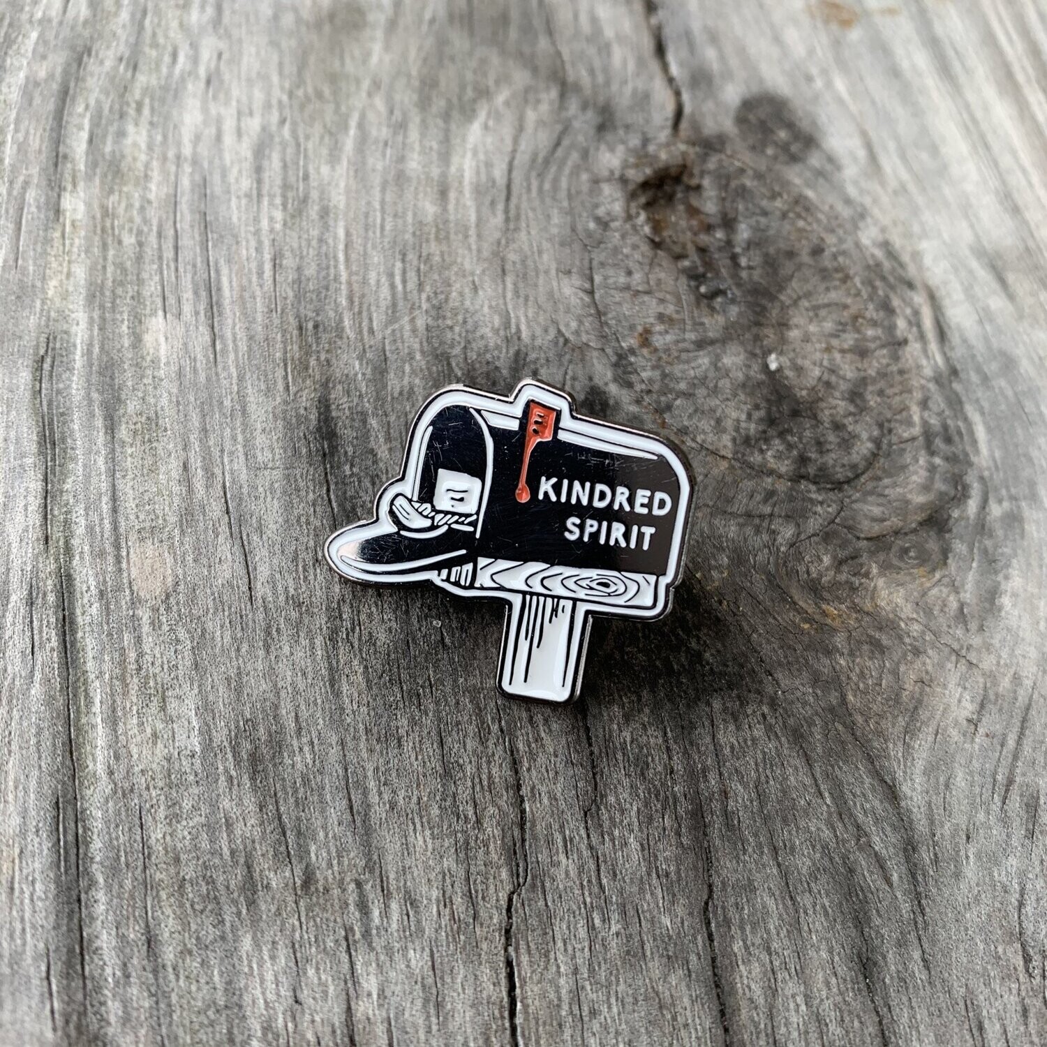 KINDRED SPIRIT LAPEL PIN
