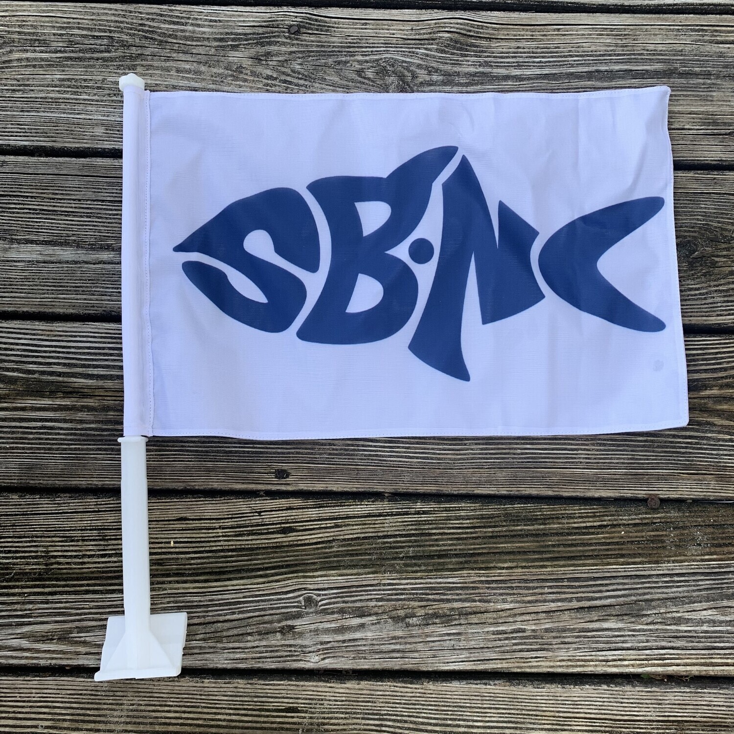 SBNC FISH CAR FLAG NAVY