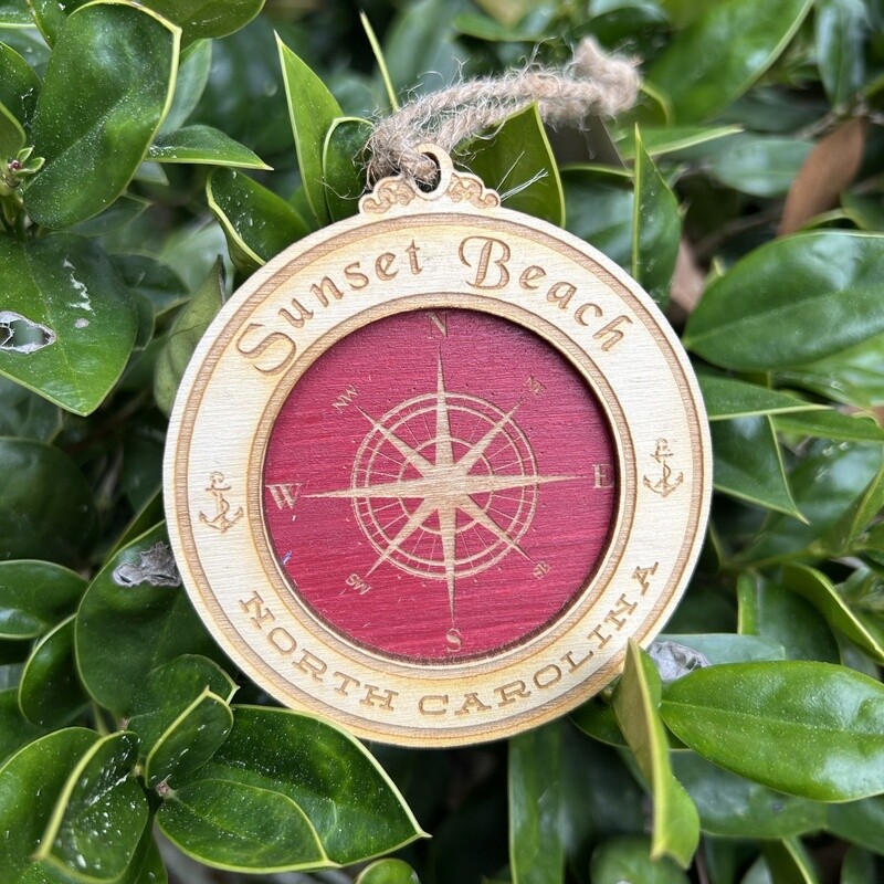 COMPASS CIRCLE ORNAMENT (BURGUNDY)