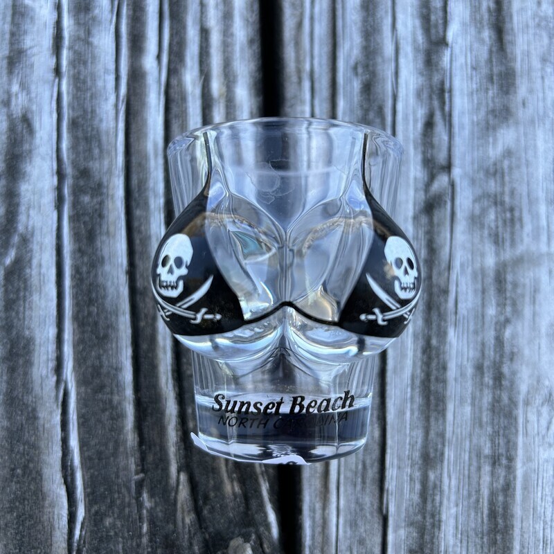 PIRATE BIKINI BUST 3D SHOTGLASS