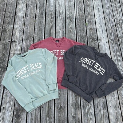 SINGLE LETTER APPLIQUE CREW