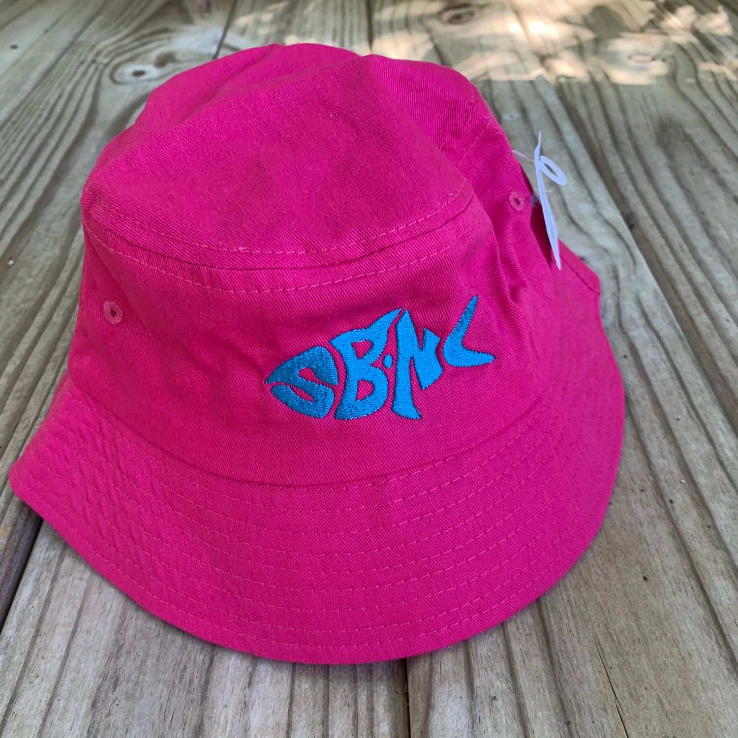 SBNC FISH ESY KIDS BUCKET HAT, Color: FUCHSIA W/TURQUOISE