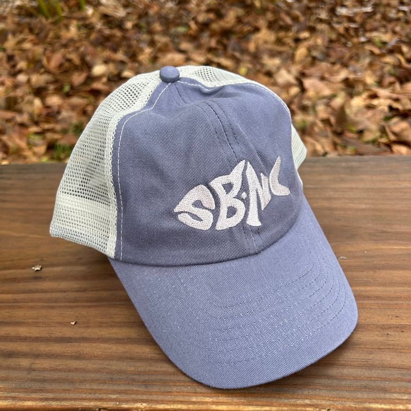 SBNC FISH YOUTH MESH TRUCKER CAP (WEATHERED BLUE)