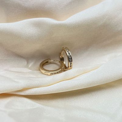 HOWARD&#39;S SM PAVE HOOP EARRINGS