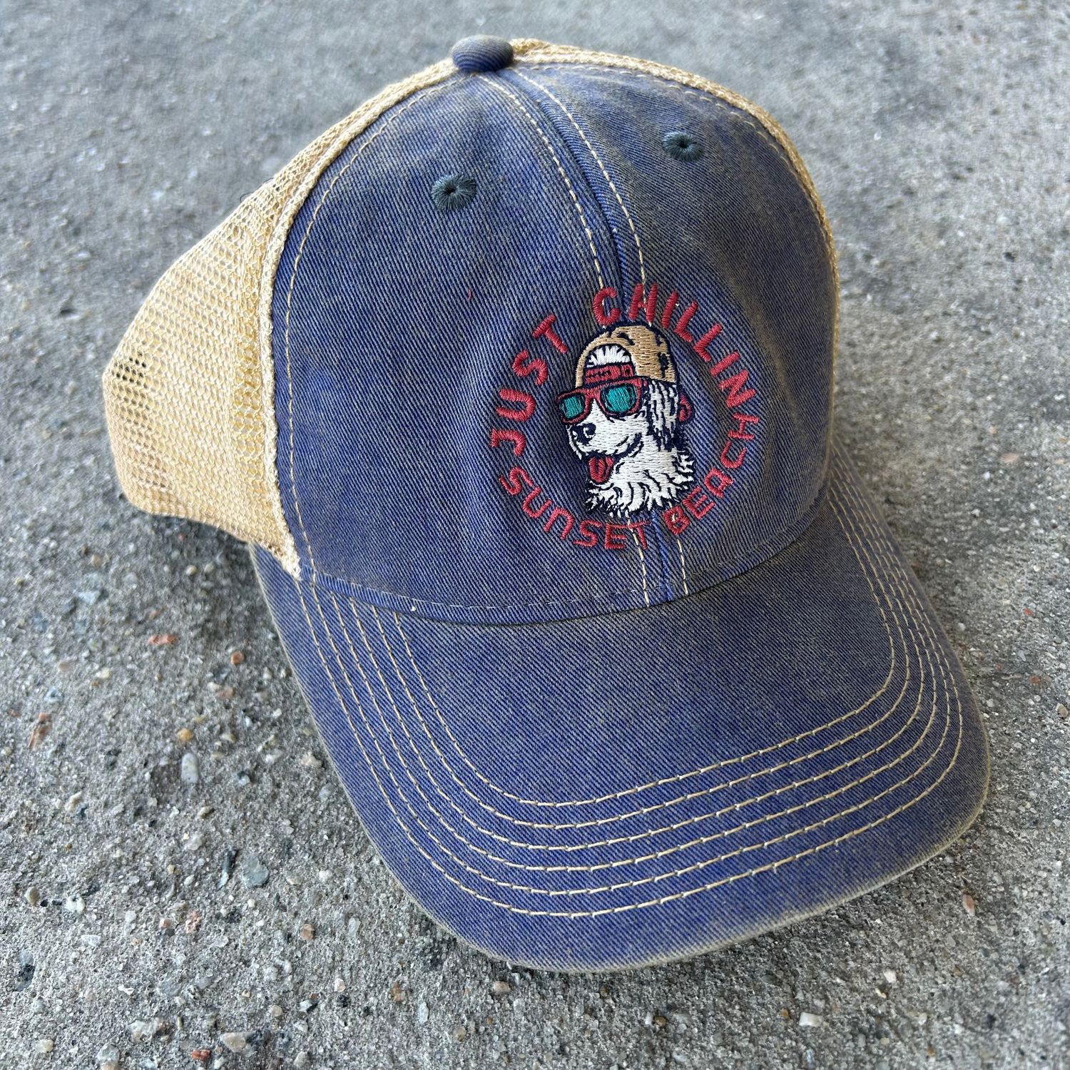 JUST CHILLIN&#39; PUP OFY TRUCKER CAP (BLUE)