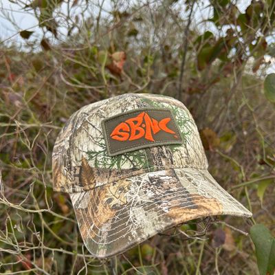 SBNC FISH BLAZE PATCH FULL TWILL CAP (REALTREE EDGE)