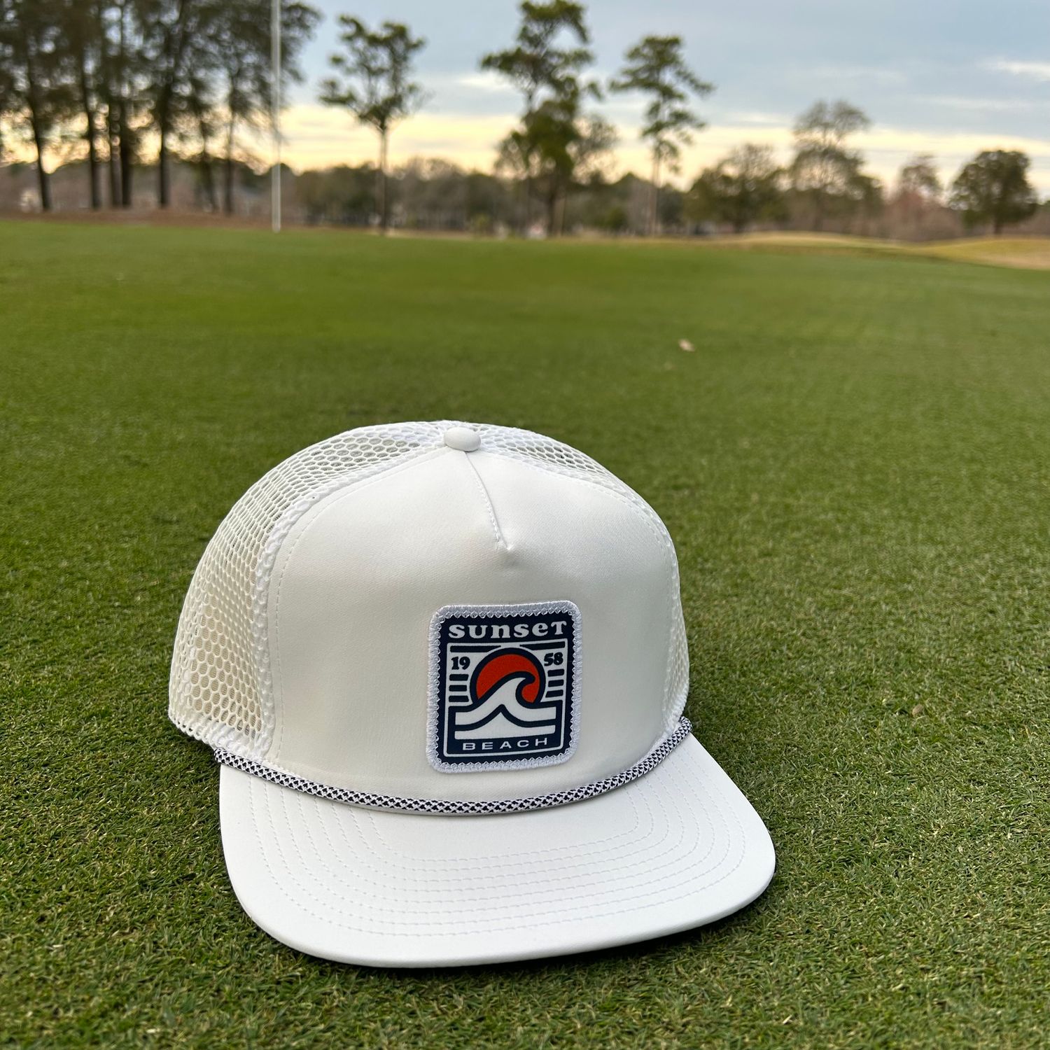 CENTERWAVE F9A CORD TRUCKER CAP (WHITE)