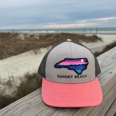 NORTH CAROLINA HORIZONS MPSY TRUCKER CAP (LTGRAY/SALMON/DKGRAY)