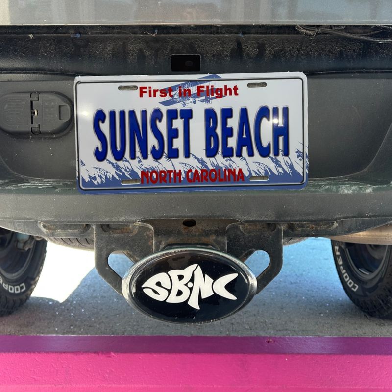 SBNC FISH TRAILER HITCH COVER 2&quot; RECEIVER (WHITE FISH ON BLACK)