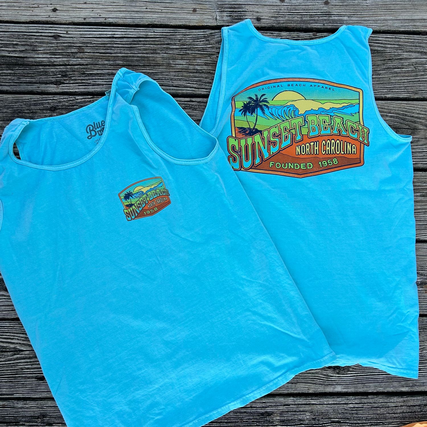 INTERESTING BEACH PALMS TANK