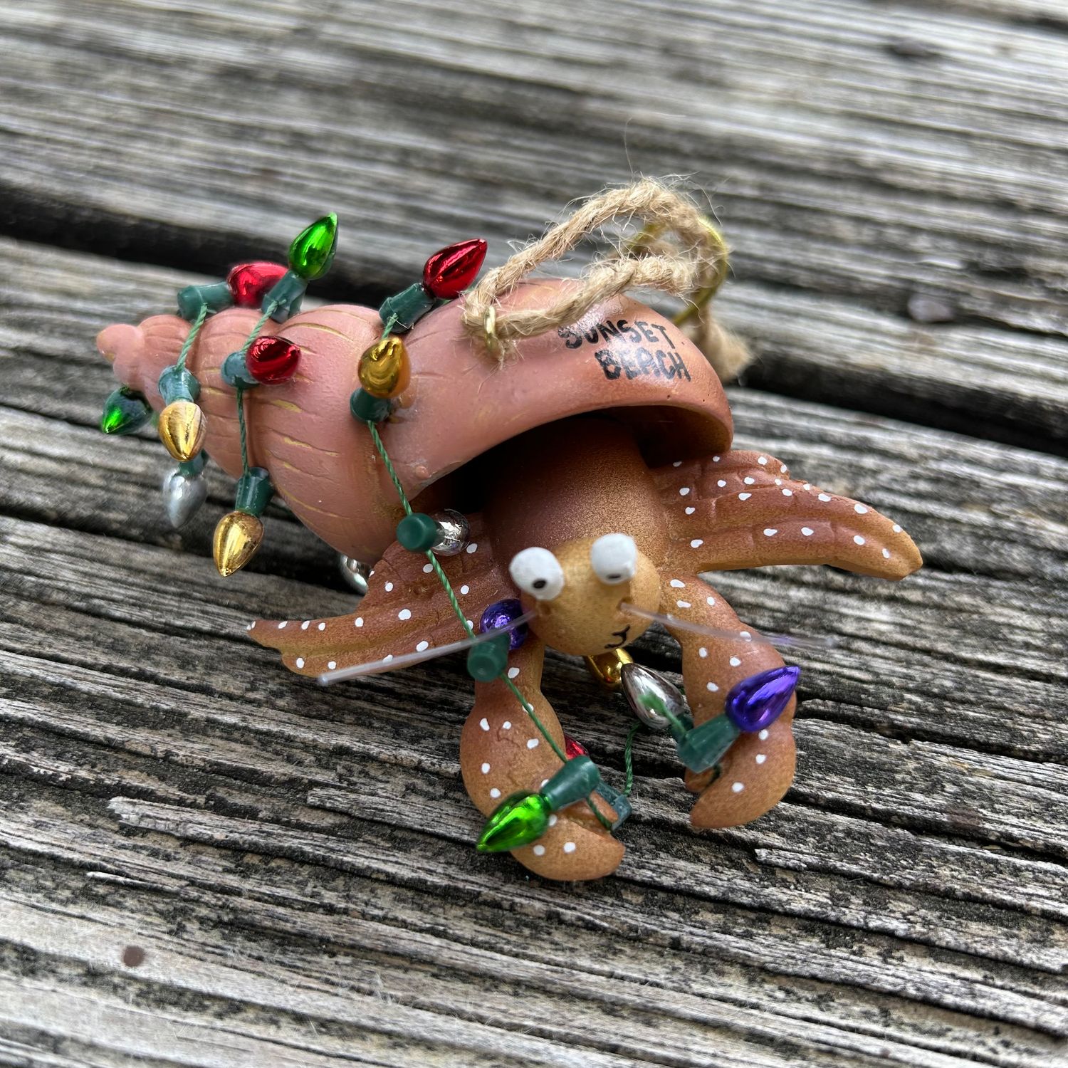 CRAB WITH LIGHTS RESIN ORNAMENT
