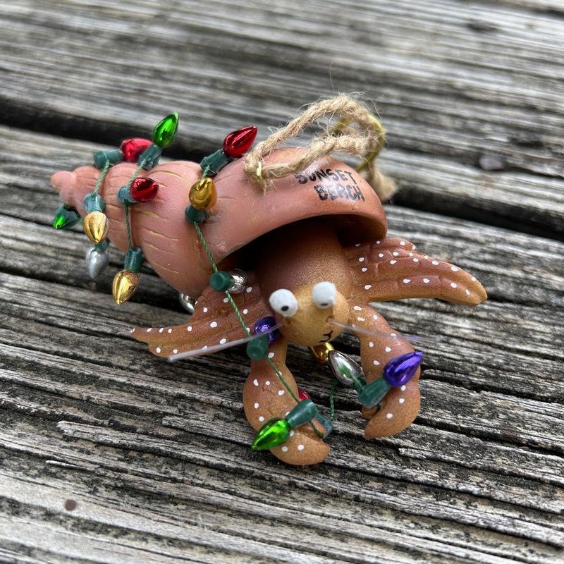 CRAB WITH LIGHTS RESIN ORNAMENT