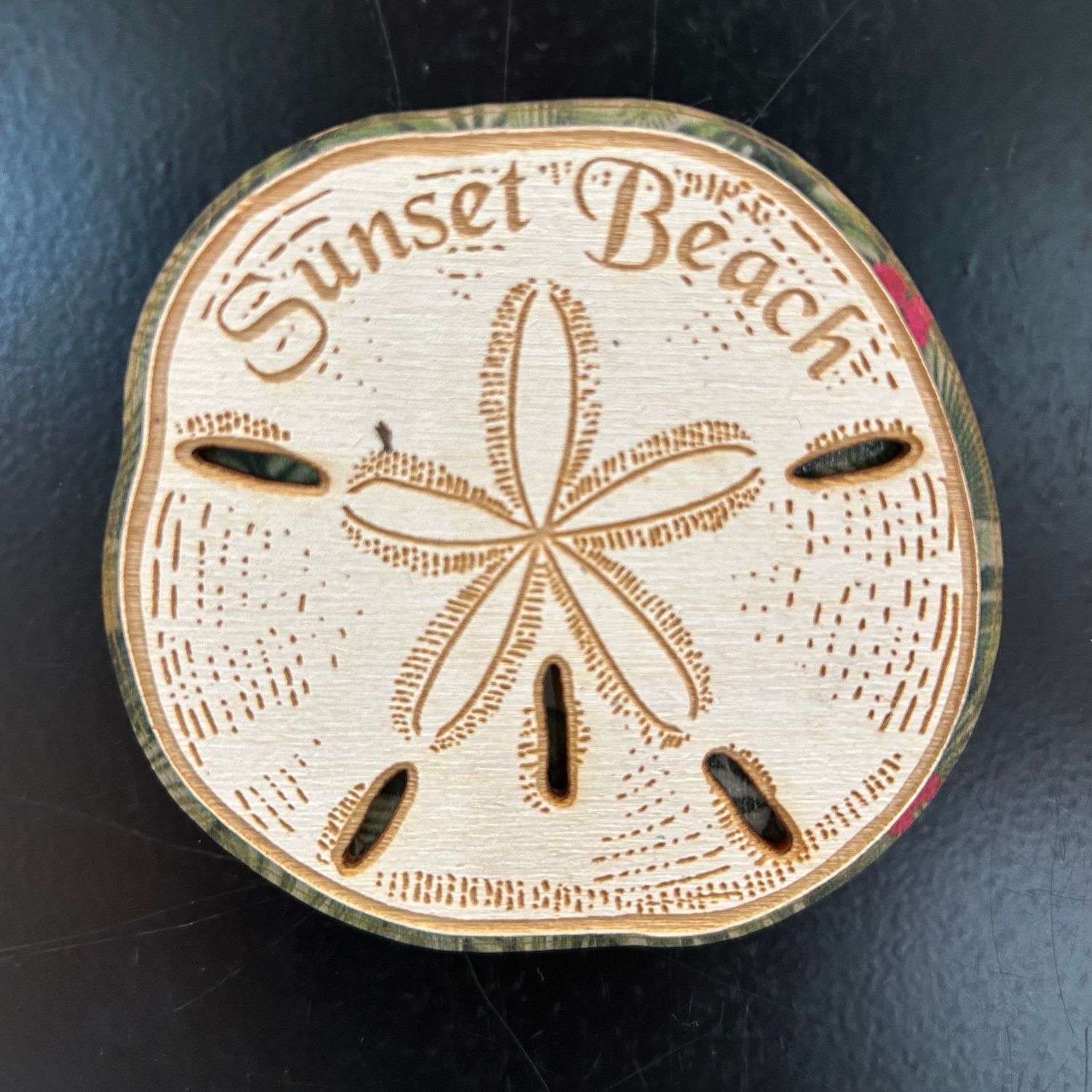 LRG SAND DOLLAR MAGNET (TROPICAL)
