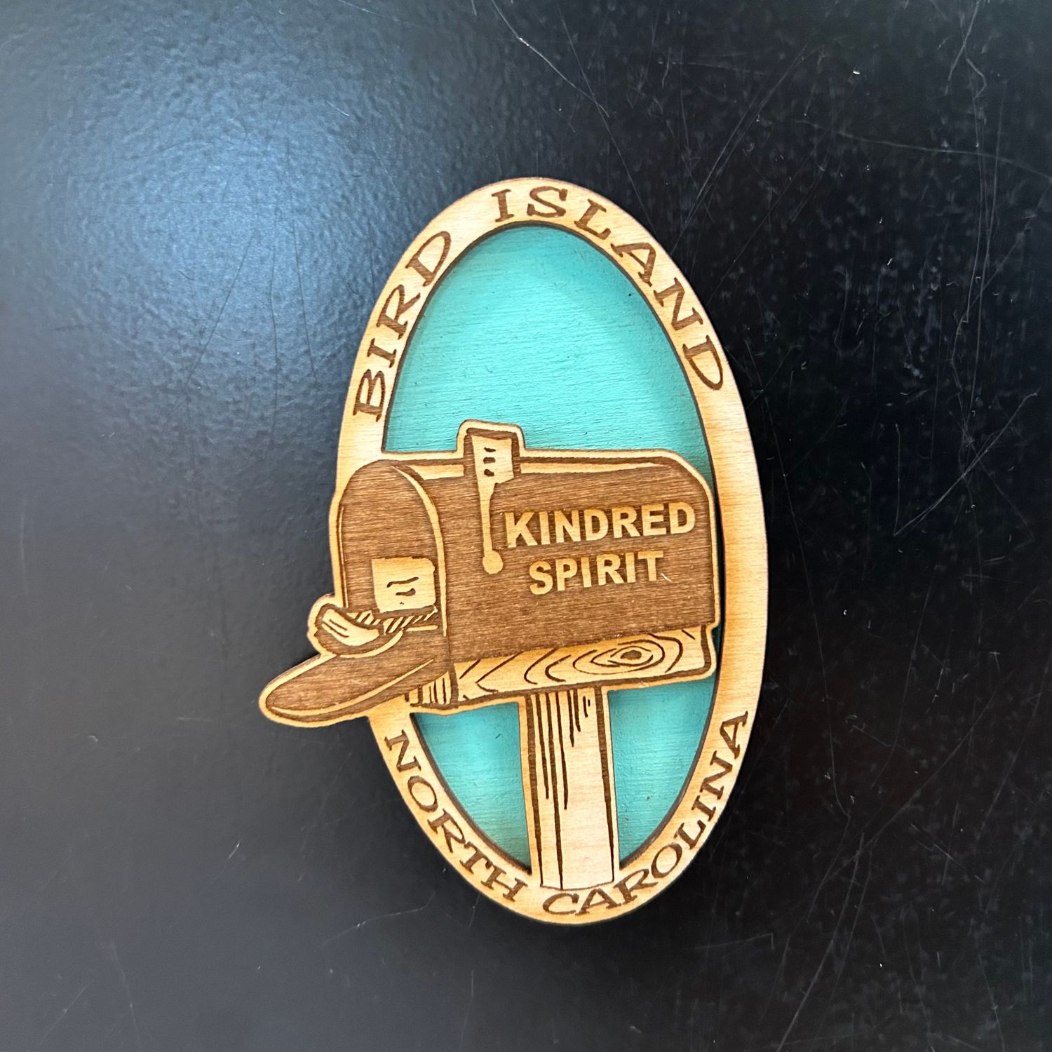 KINDRED SPIRIT OVAL BILEVEL MAGNET (SEAFOAM)