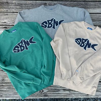 SBNC FISH APPLIQUE COLLEGIATE CREW