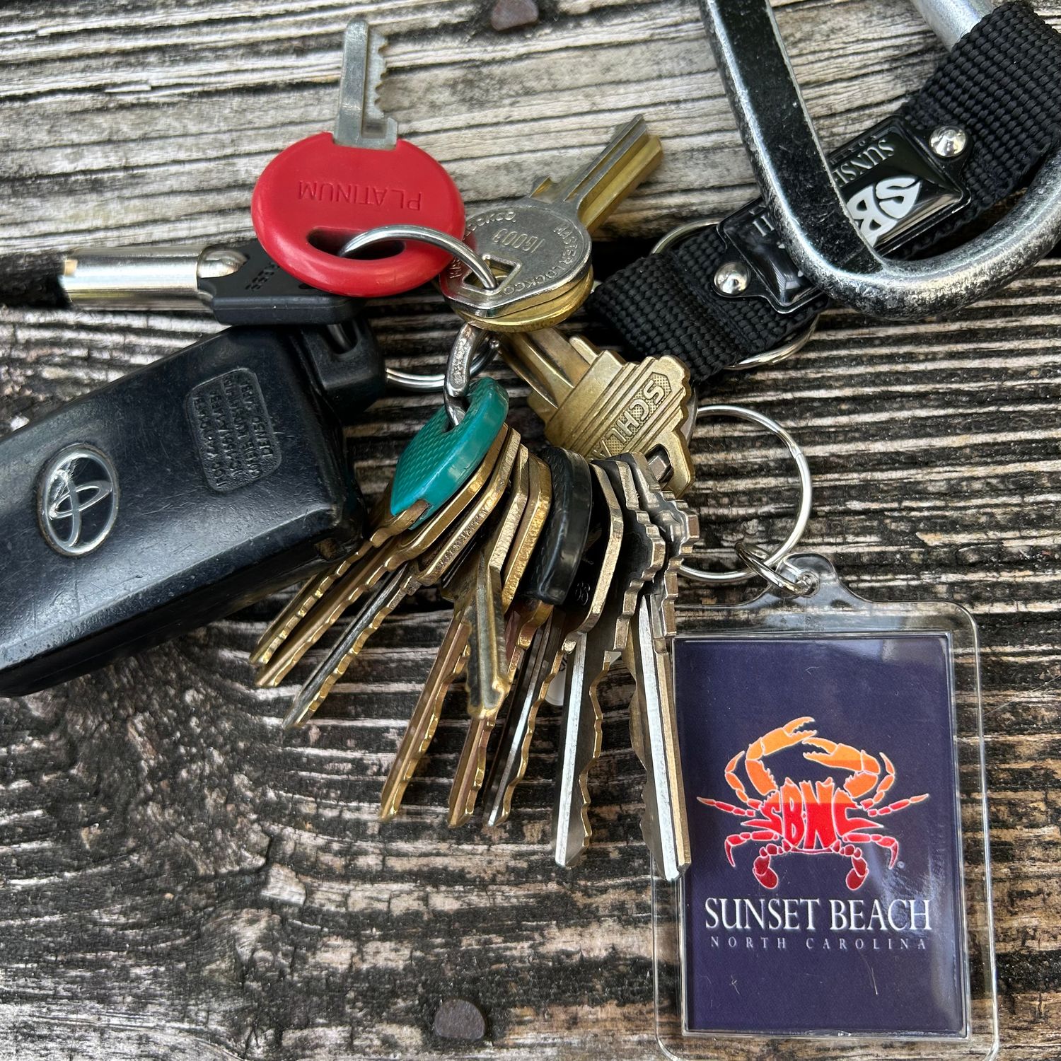 SBNC CRAB HORIZONS KEYRING