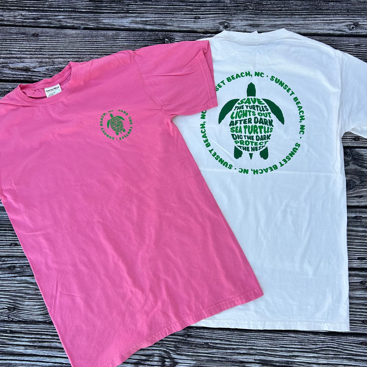 TYPOGRAPHY SEA TURTLE TEE