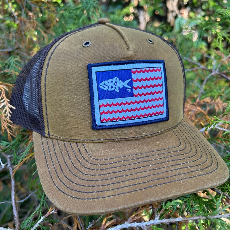 SBNC FISH WAVES FLAG PATCH CAP WHSKY/BROWN 112-WAXED