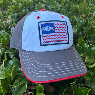 SBNC FISH WAVES FLAG PATCH CHINO CAP WHT/CHAR/RED R322