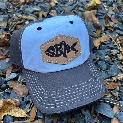 SBNC FISH HEX PATCH CHINO CAP WHT/CHAR/BLK R322 SBNC FISH HEX PATCH CHINO CAP WHT/CHAR/BLK R322