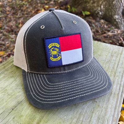 CAP SBNC CRAB NC FLAG PATCH RHINO/LTGRAY 112-WAXED
