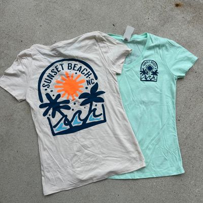 PALMS SUNBURST LADIES VNECK TEE PALMS SUNBURST LADIES VNECK TEE