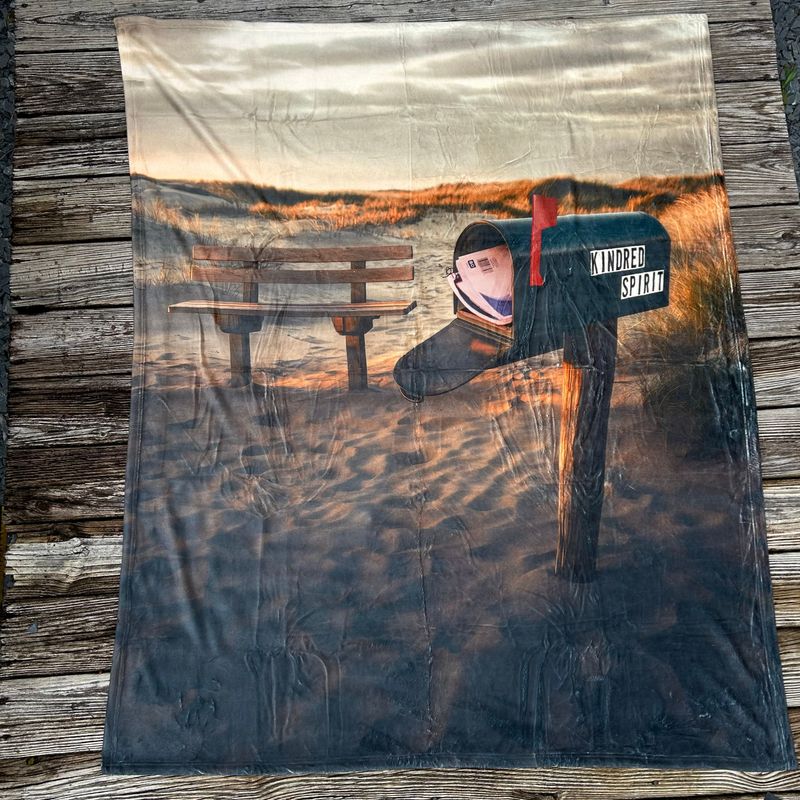 KINDRED SPIRIT BLANKET (4' x 5')