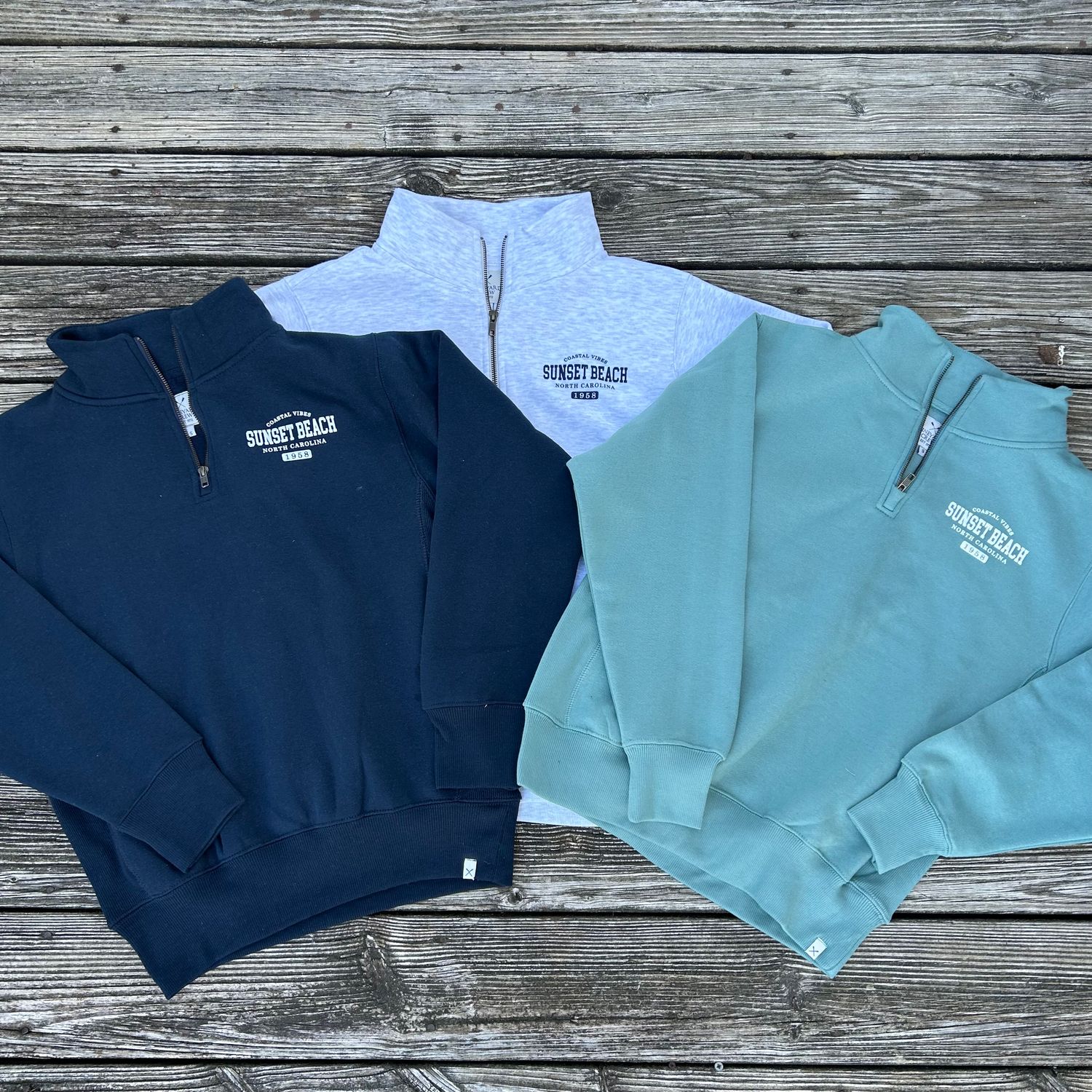 COASTAL VIBES COLLEGE QTR ZIP PULLOVER