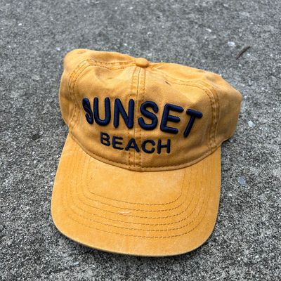 CAP SUNSET BEACH CITY (MUSTARD)