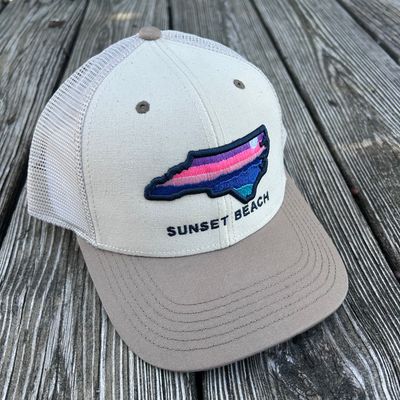 CAP NORTH CAROLINA HORIZONS MPS TRUCKER (STONE/CLAY)