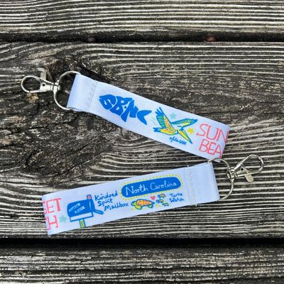 SUNSET DOODLES SATIN KEYSTRAP