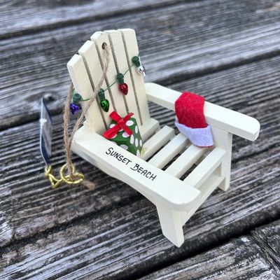 ORNAMENT ADIRONDACK PRESENT