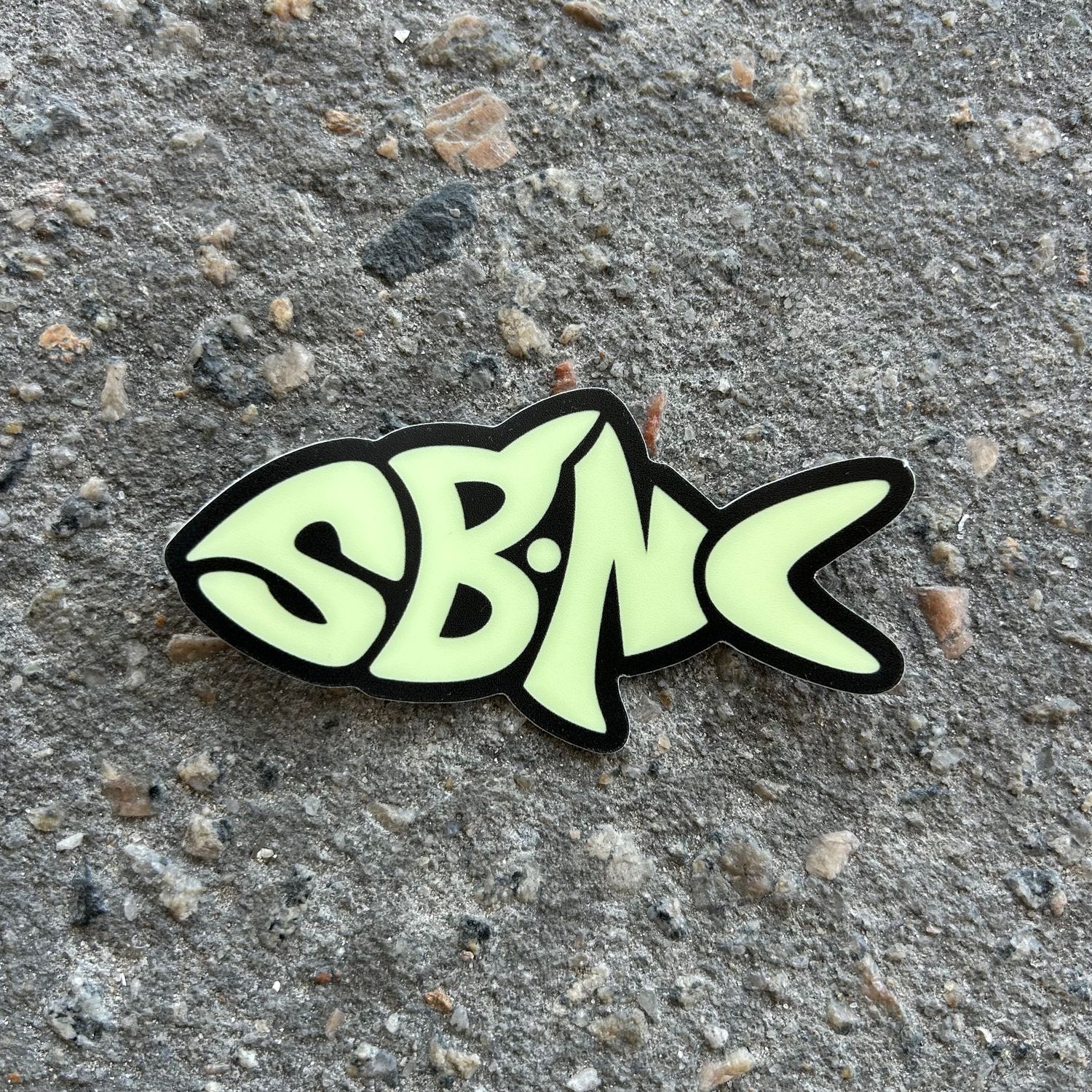 STICKER (S) SBNC FISH GLOW IN THE DARK