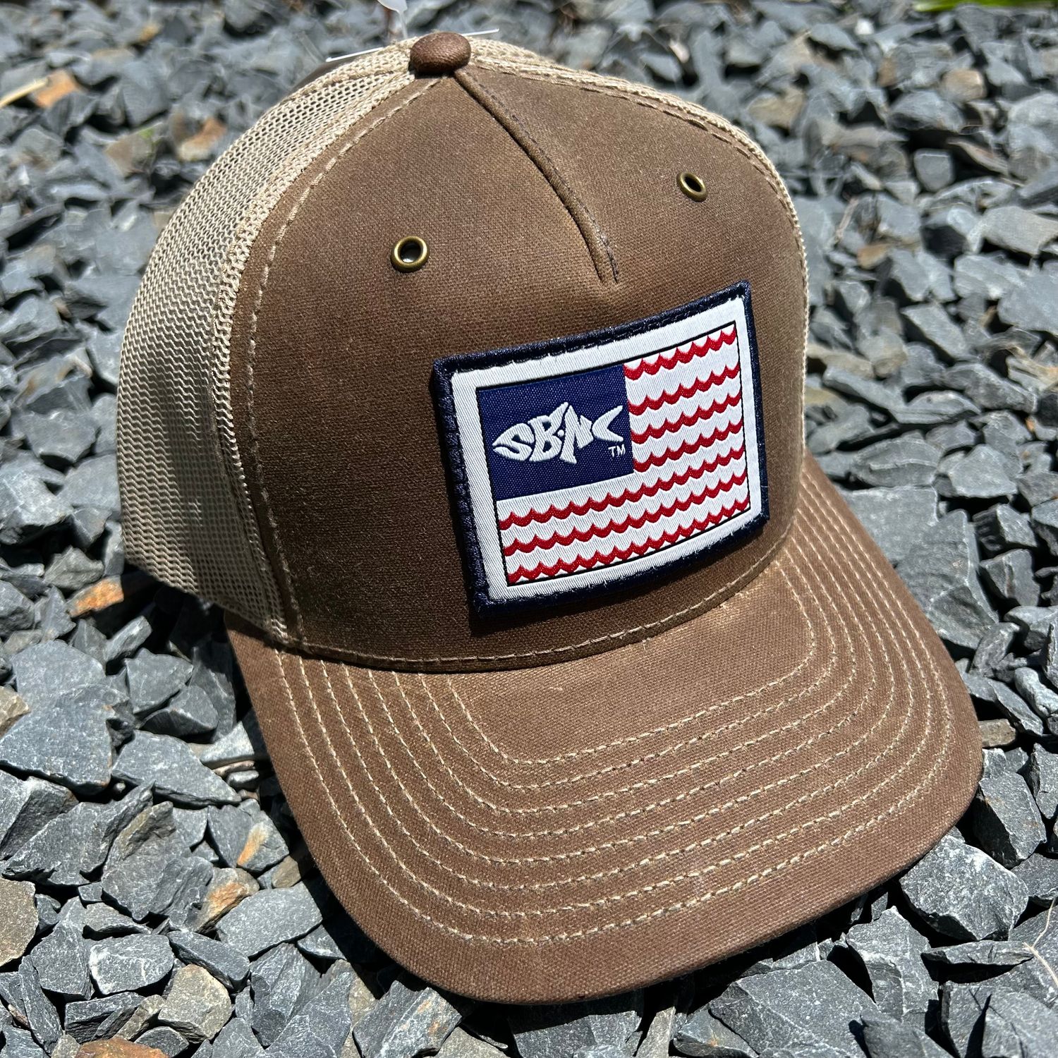 CAP SBNC FISH WAVES FLAG PATCH BUCK/DK KHAKI 112-WAXED