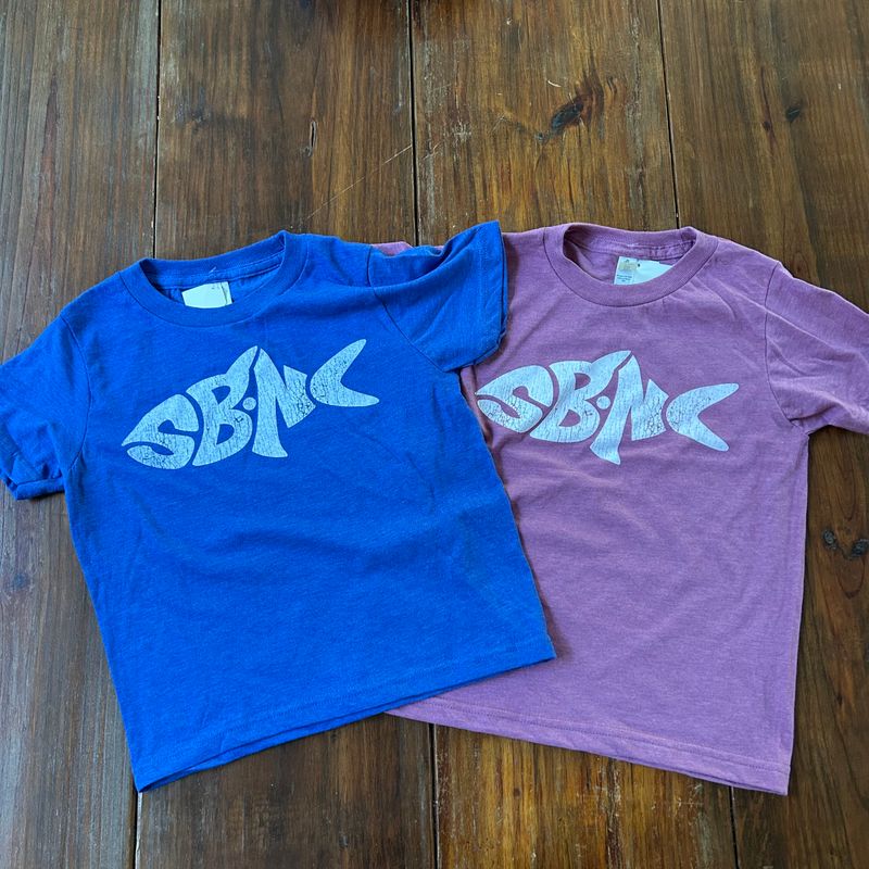 KIDS TEE SBNC FISH WHITE INK KIDS TEE SBNC FISH WHITE INK