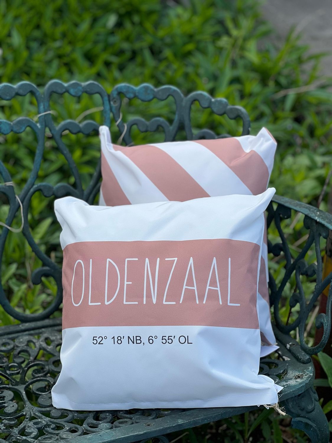 Outdoor kussen wit met coordinaten