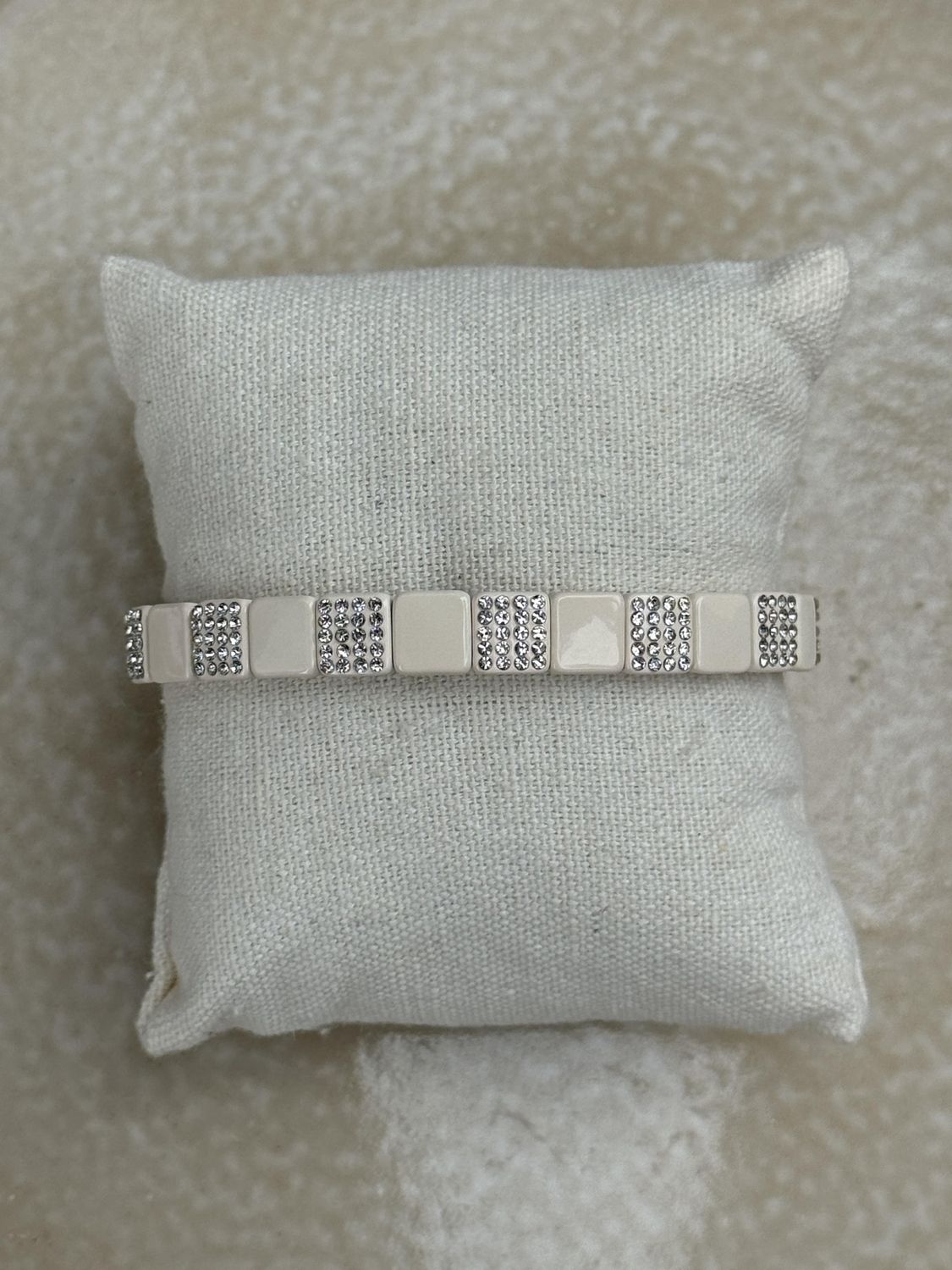 Armband strass beige 10