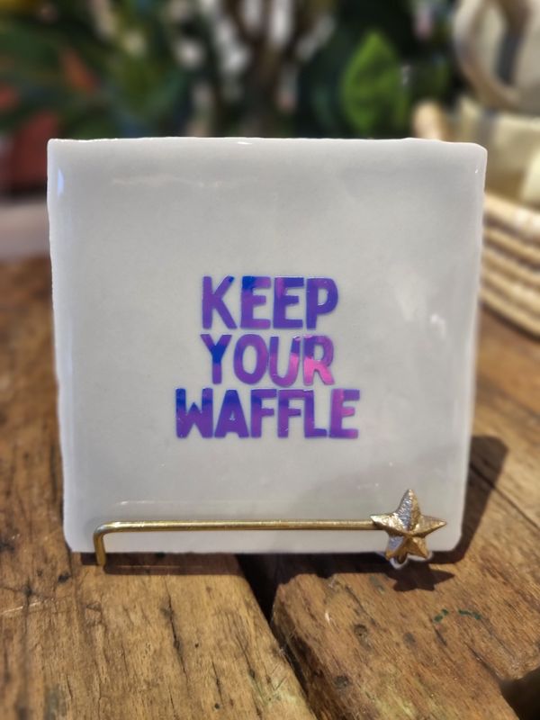 Quote tegel grijs Keep your waffle db holo
