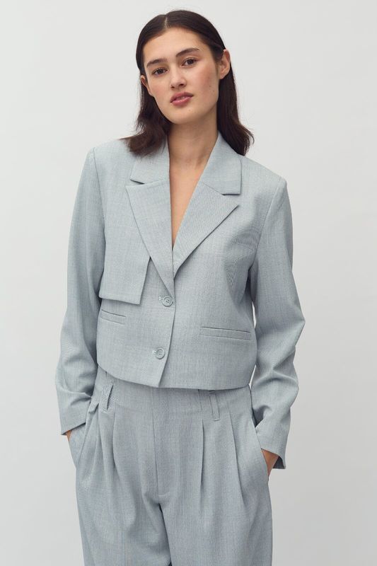 Blazer Cameron-M Lead