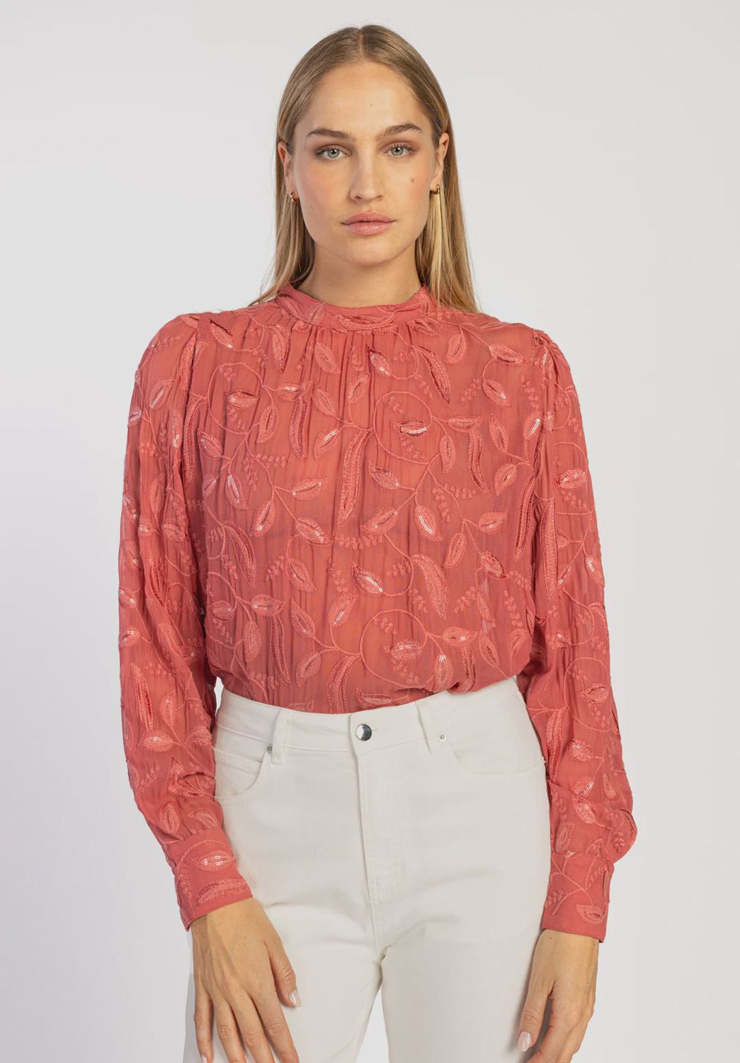 QUINTY  EMBROIDERY VIS