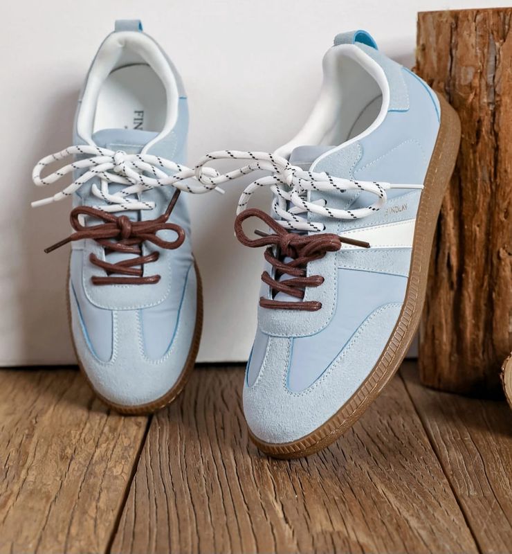 Sneaker Doris lichtblauw