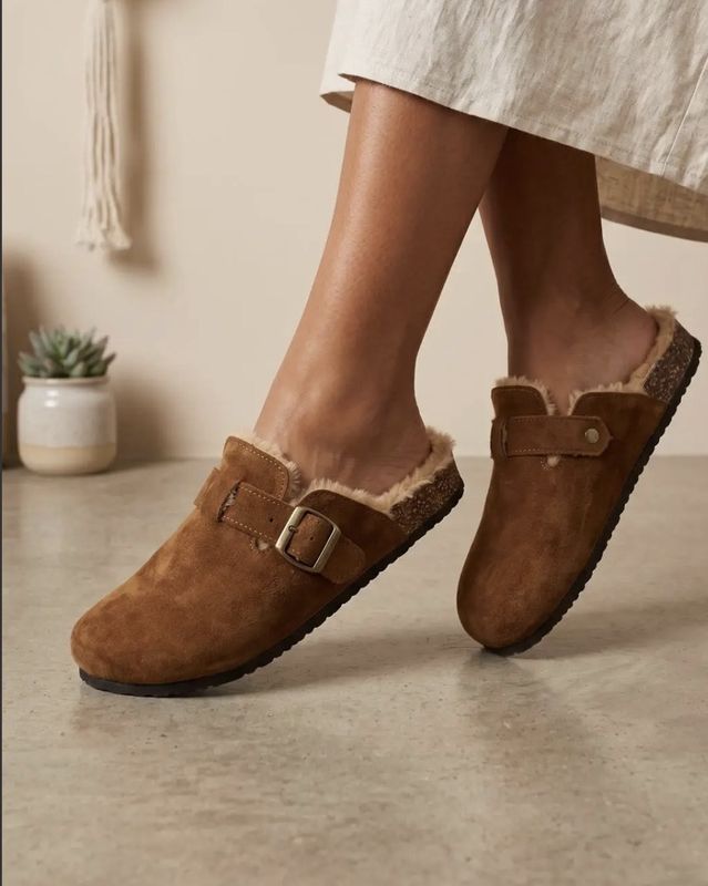 Muiltjes Julie Camel