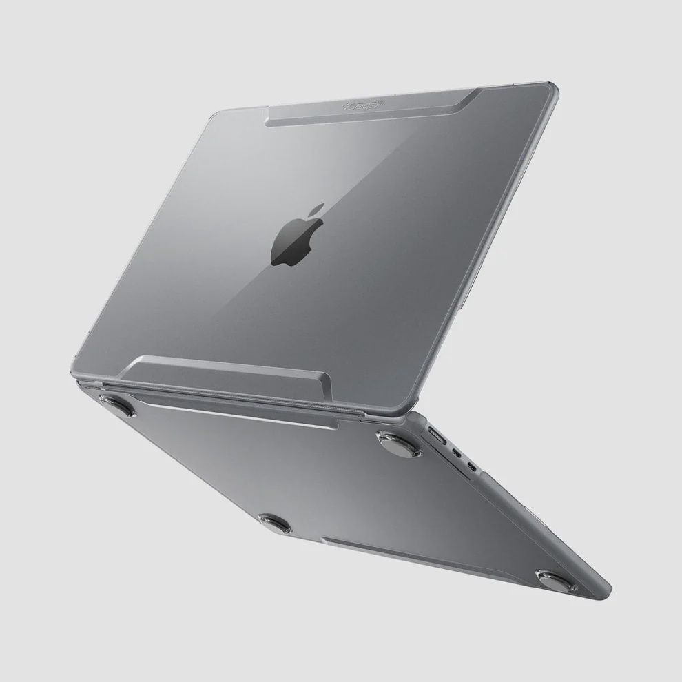 A Spigen®️ Thin Fit™️ MacBook Air 15&quot; (M2 20223)