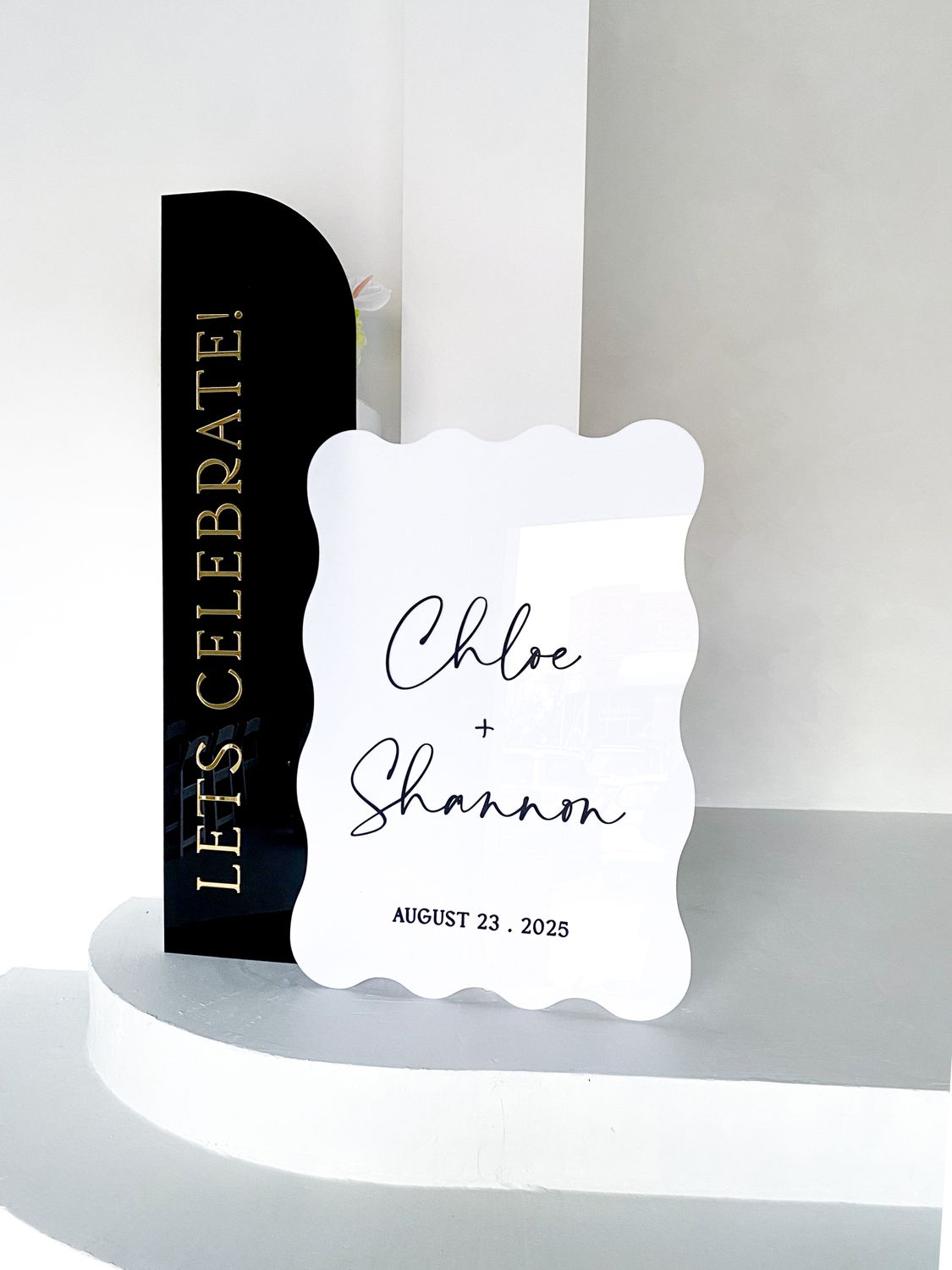 Wavy Welcome Sign