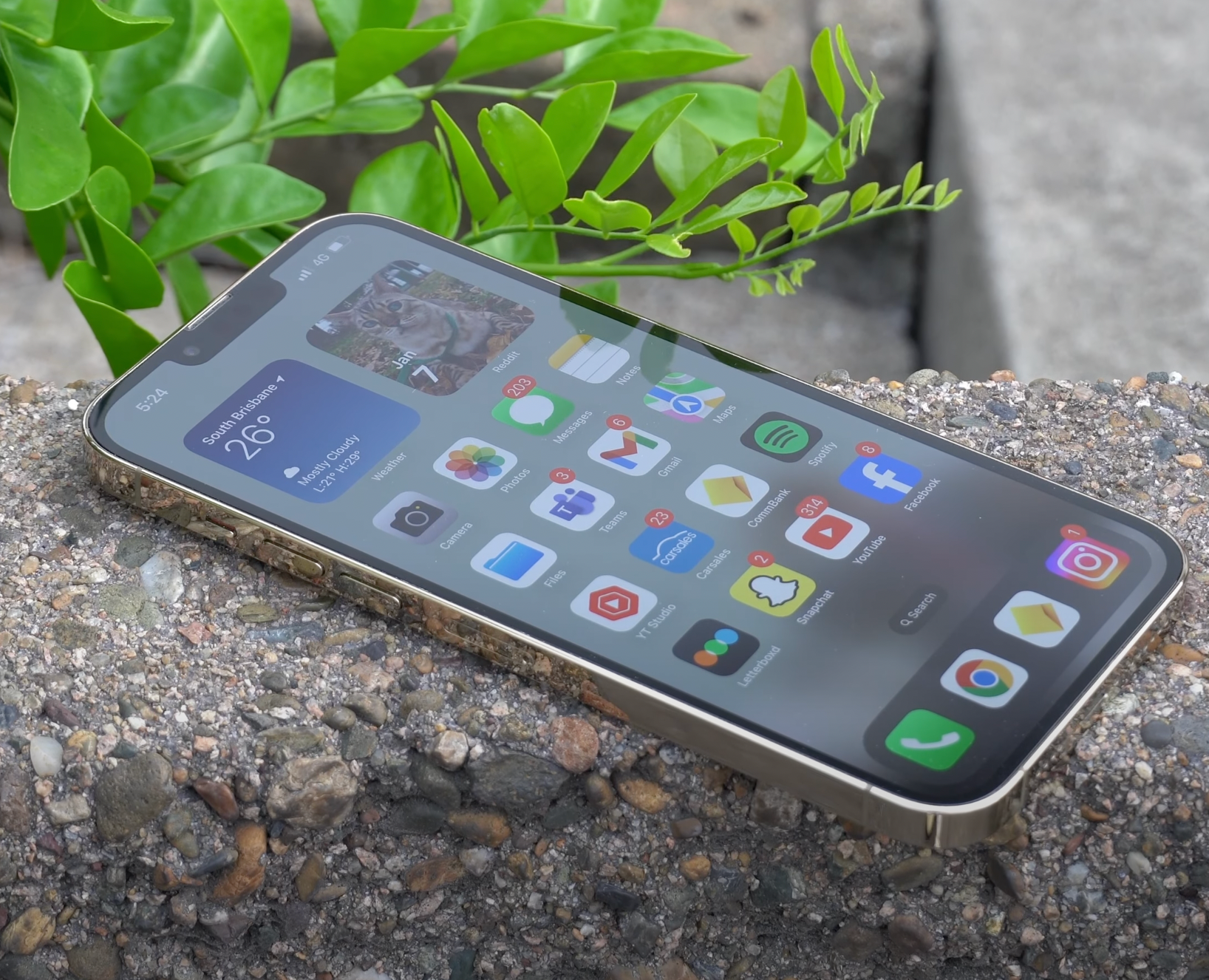 iPhone 13 Pro con Cámara Espía Oculta – Grabación 4K@60FPS con Lente Lateral o Superior Discreta