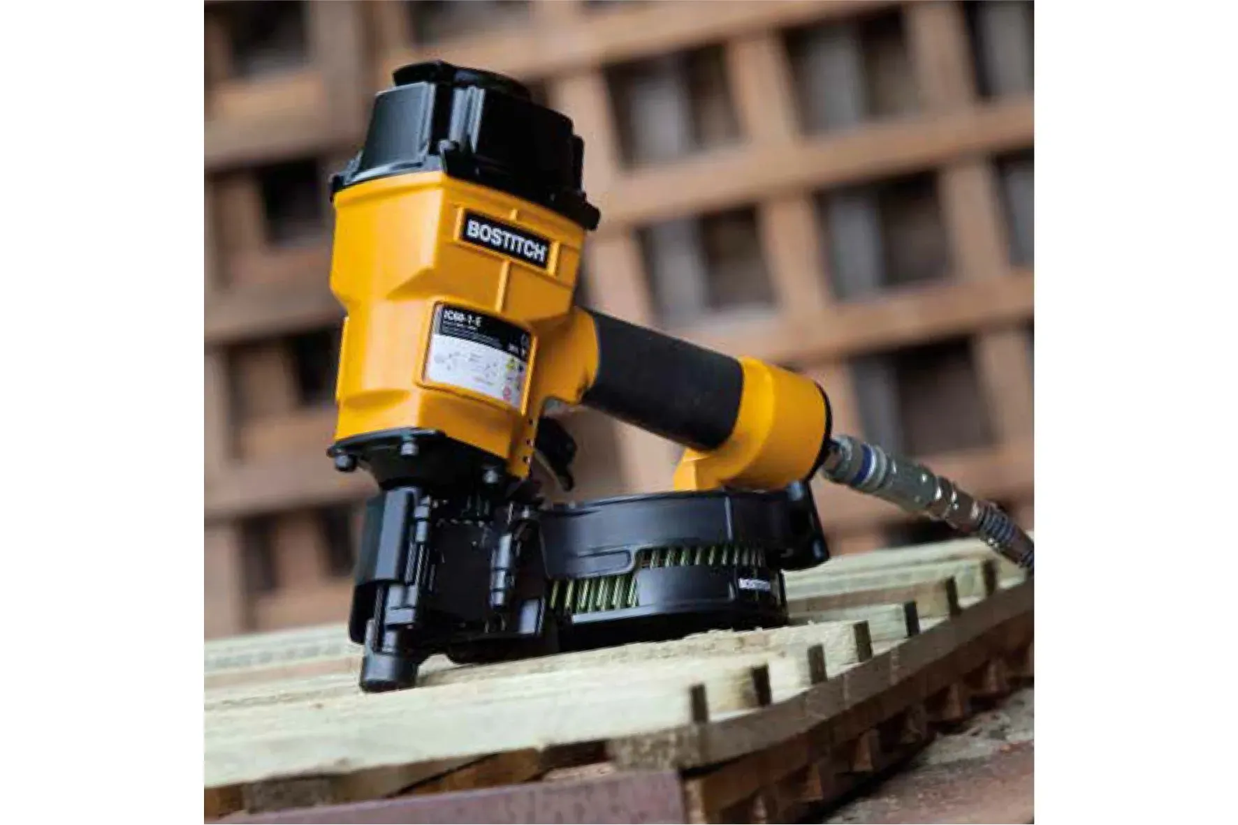 Stanley Bostitch Nagelgeräte für Handwerk, Industrie, Holzbau und Befestigungstechnik